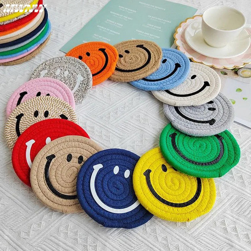 Smiling Face Round Mat Woven Ramie Placemats Anti Slip Dining Table Mats Non-Slip Tableware Bowl Pads Kitchen Drink Cup Coasters Table Piece