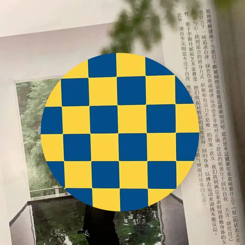 Checkered pattern Wooden Coaster  Suitable For Restaurants And Coffee Shops Easy To Wash And Clean Table Piece