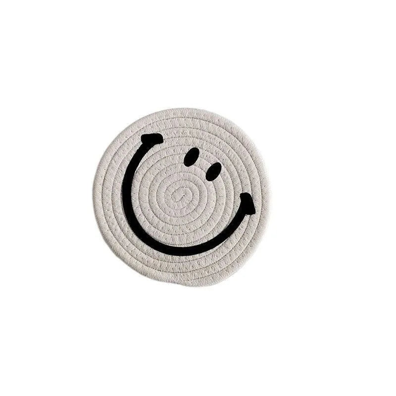 Smiling Face Round Mat Woven Ramie Placemats Anti Slip Dining Table Mats Non-Slip Tableware Bowl Pads Kitchen Drink Cup Coasters Table Piece